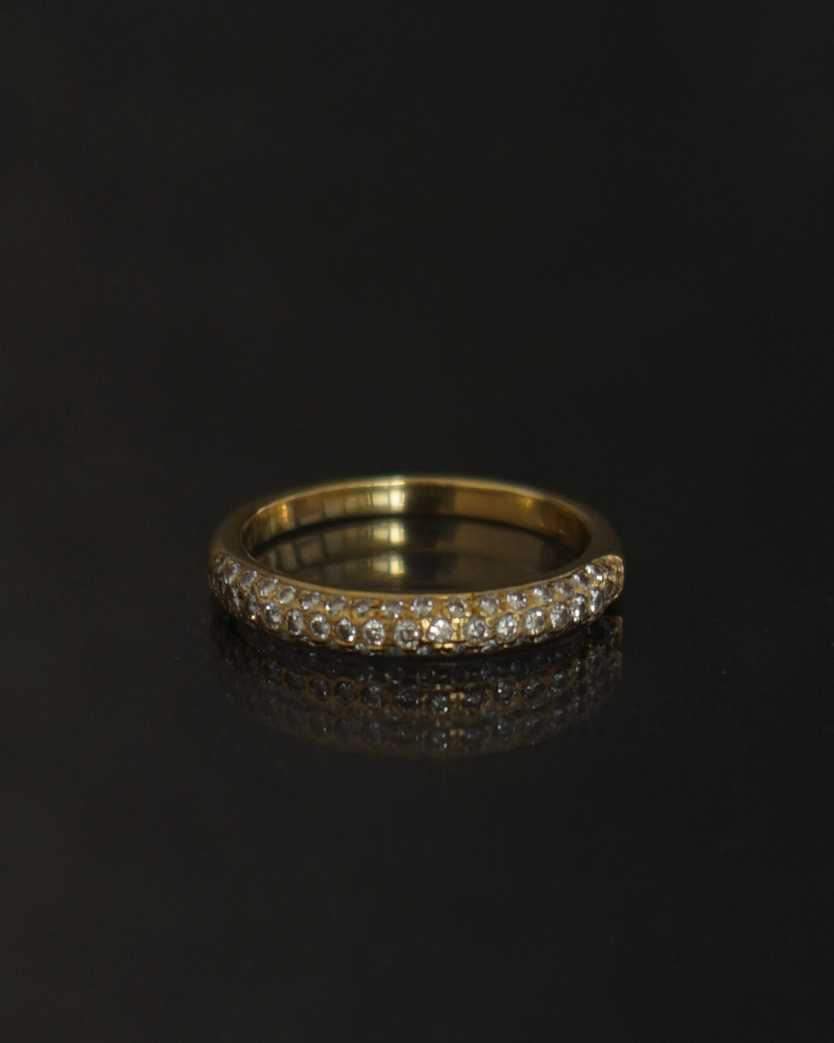 18k Gold Ring w/ Diamond 