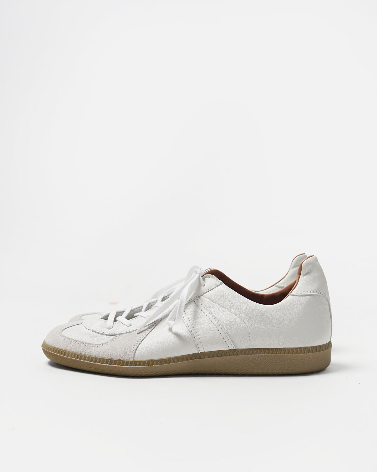 German Military Trainer 1700L / White – Front General Store