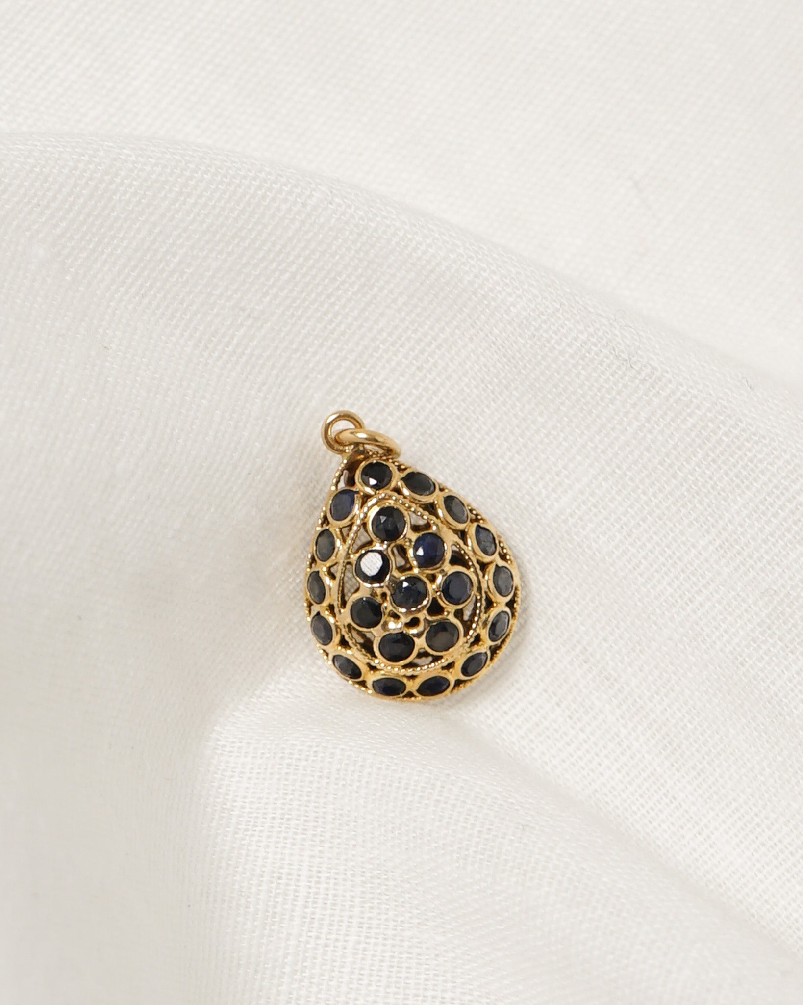 18k gold charm