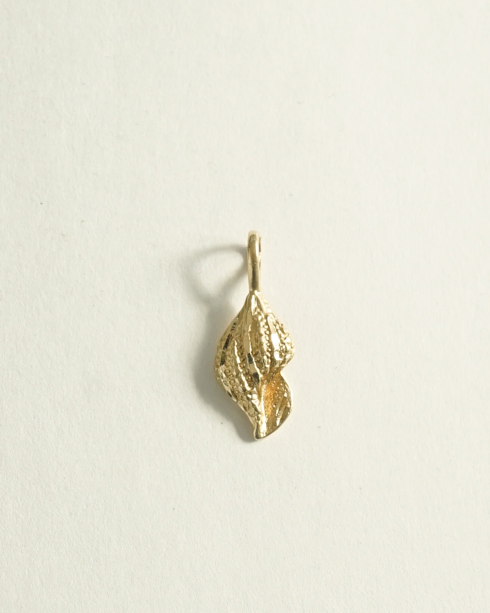 14k Gold Shell Charm