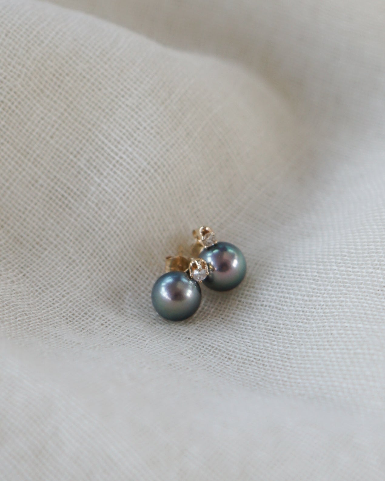 14k Gold x Diamond / Pearl Earrings