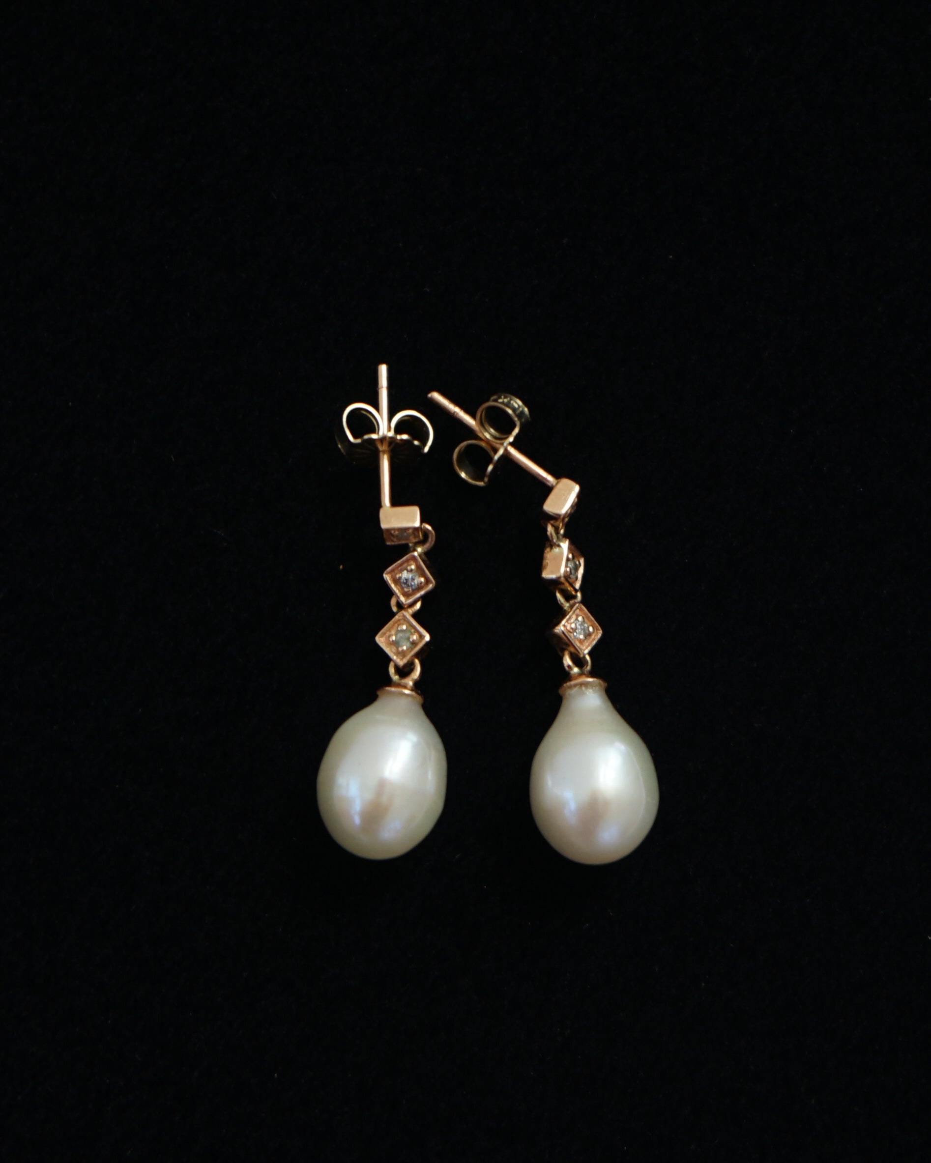 14k Gold x Pearl/ Diamond Earrings