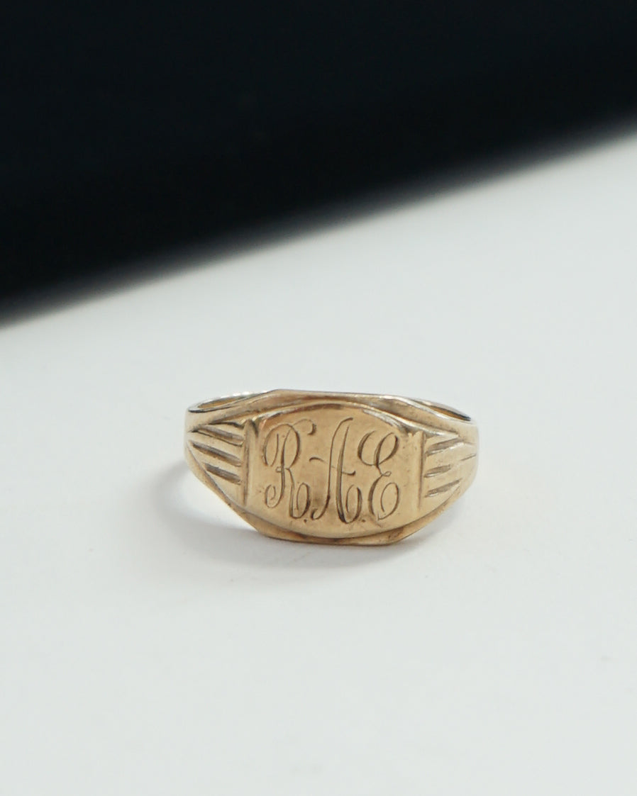 10k Gold Signet Ring 
