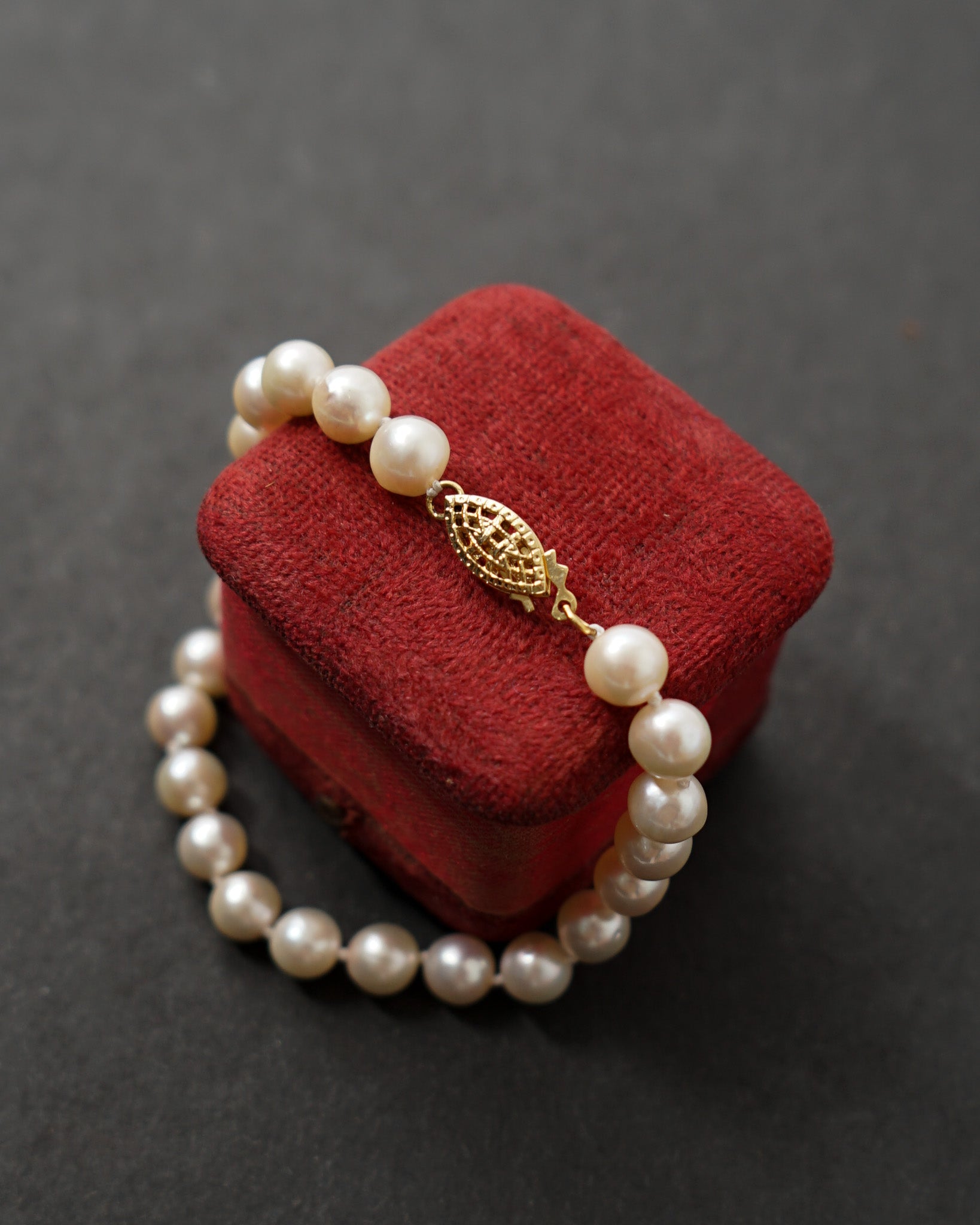 Pearl Bracelet w/ 14k Gold Clasp