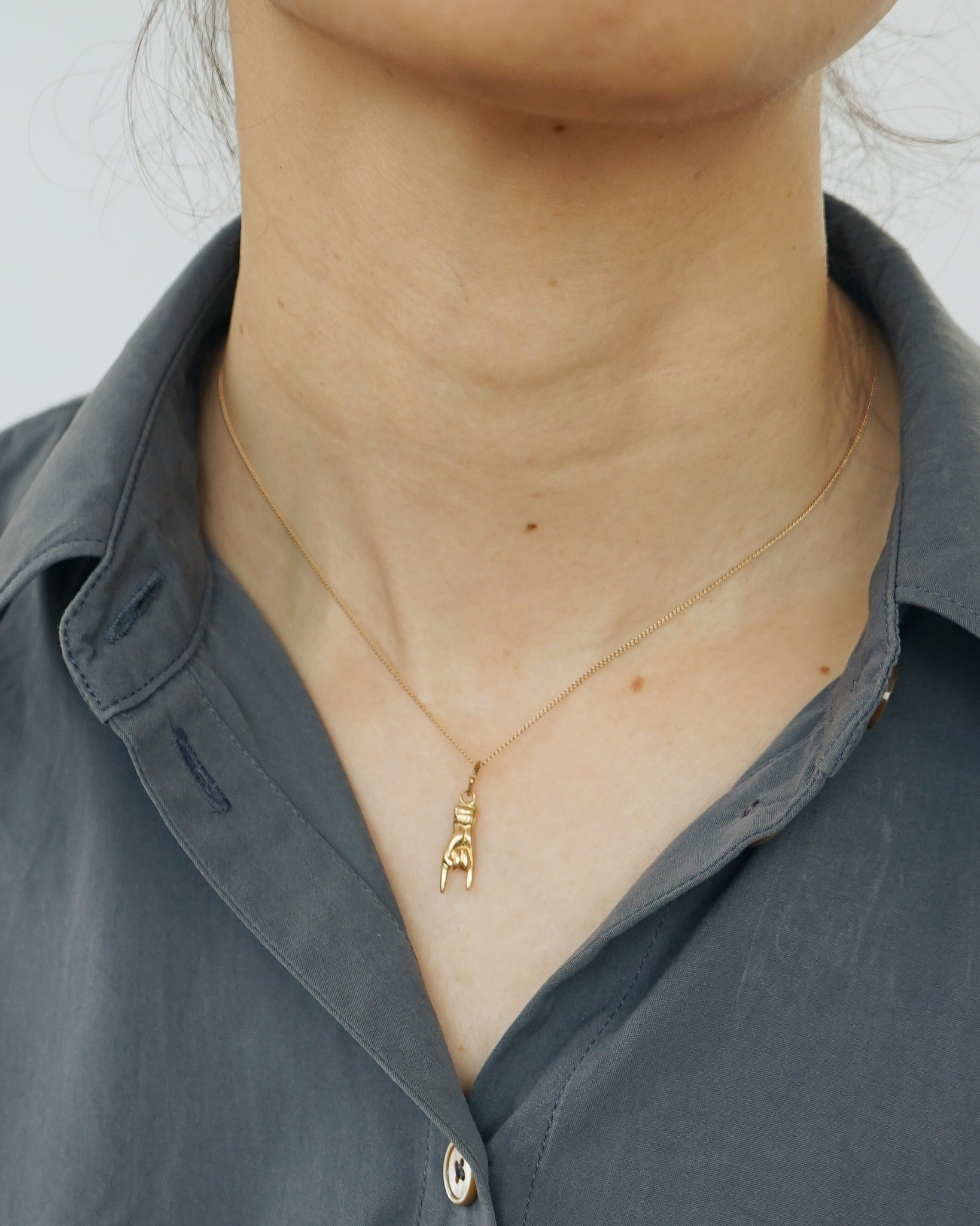 18k Gold Hand Sign Charm