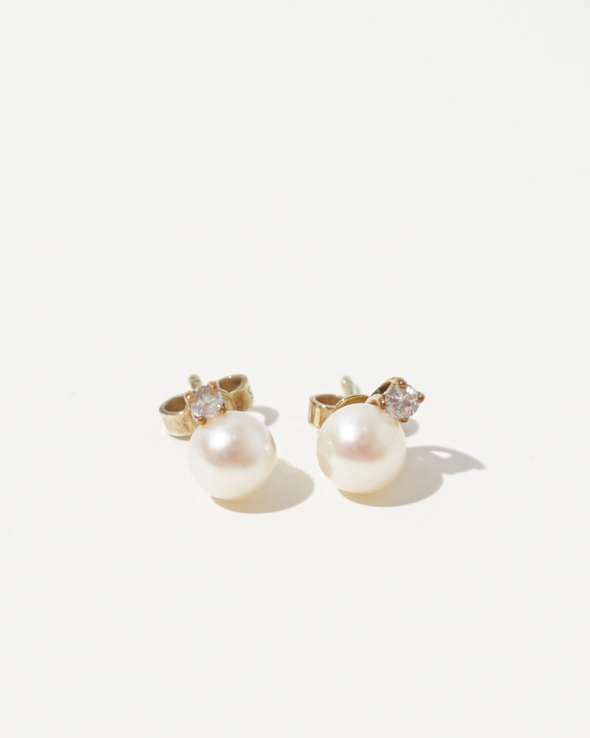 14k Gold x Diamond & Pearl Earrings