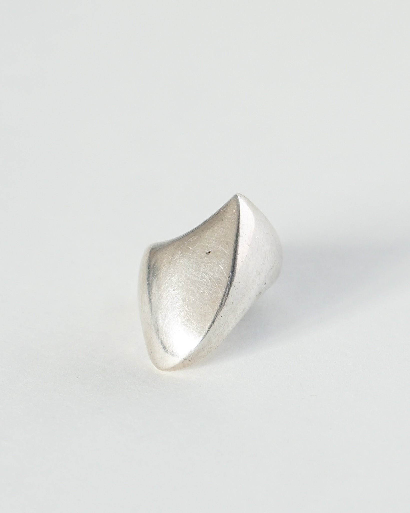Silver Ring / size: 7