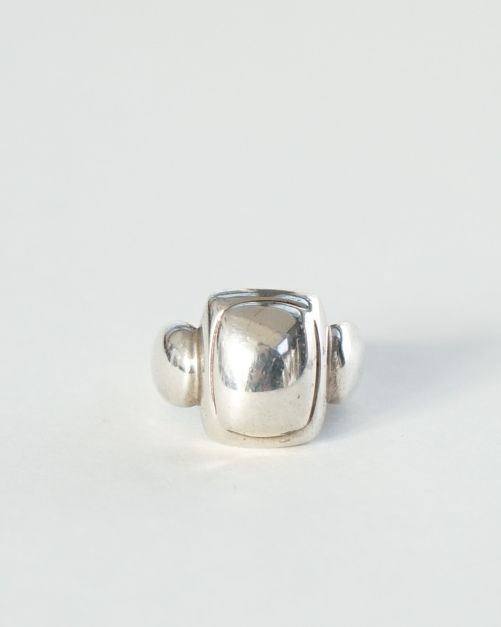 Silver Ring / size: 8