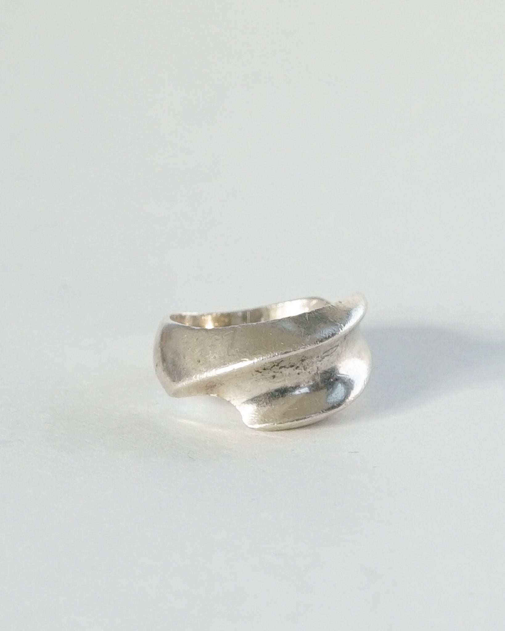 Silver Ring / size: 6