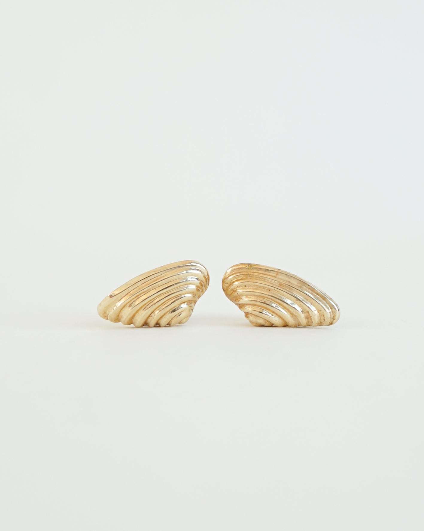 14k Gold Shell Earrings