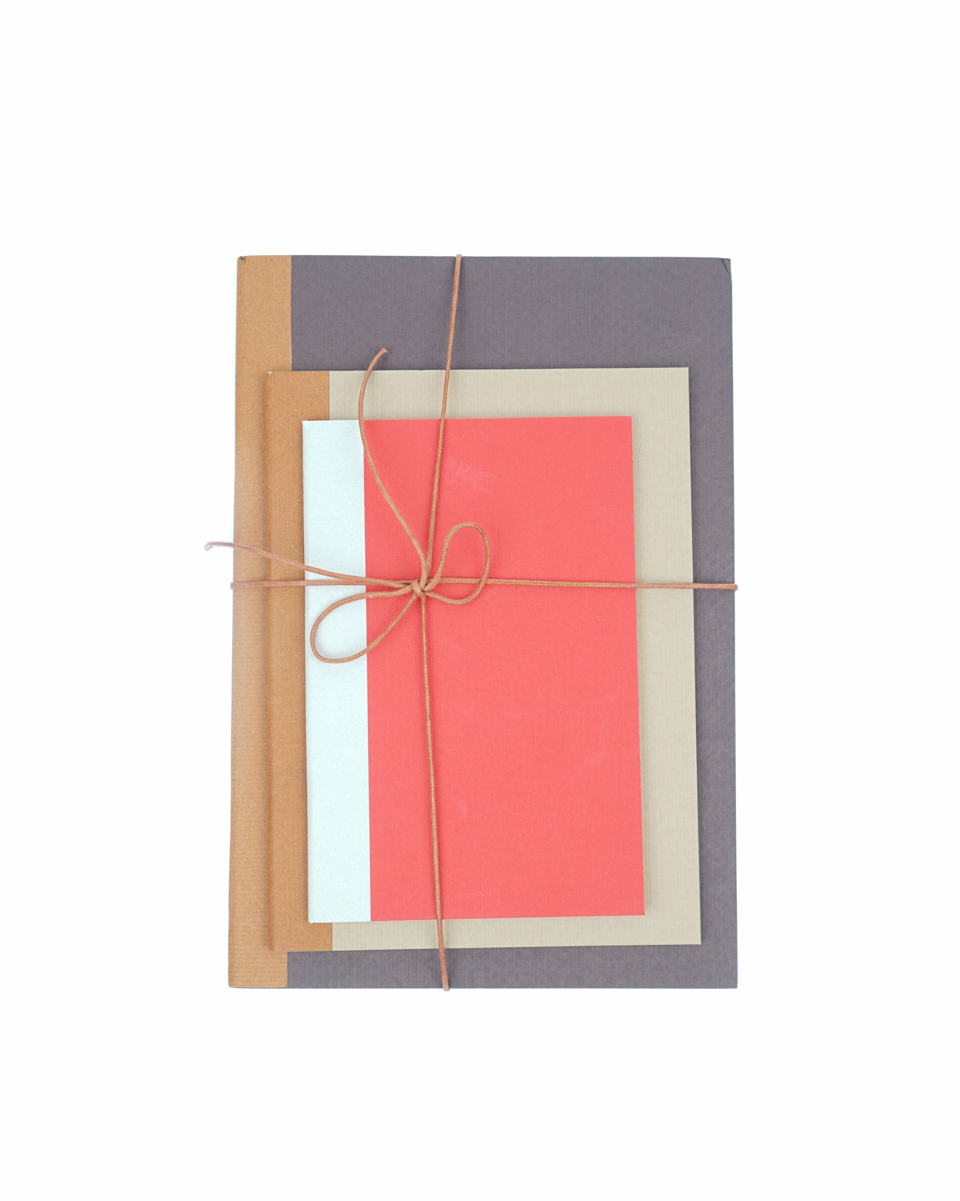 Set of 3 notebooks with waxed string and contrast spines - Red, Light Brown, Brown