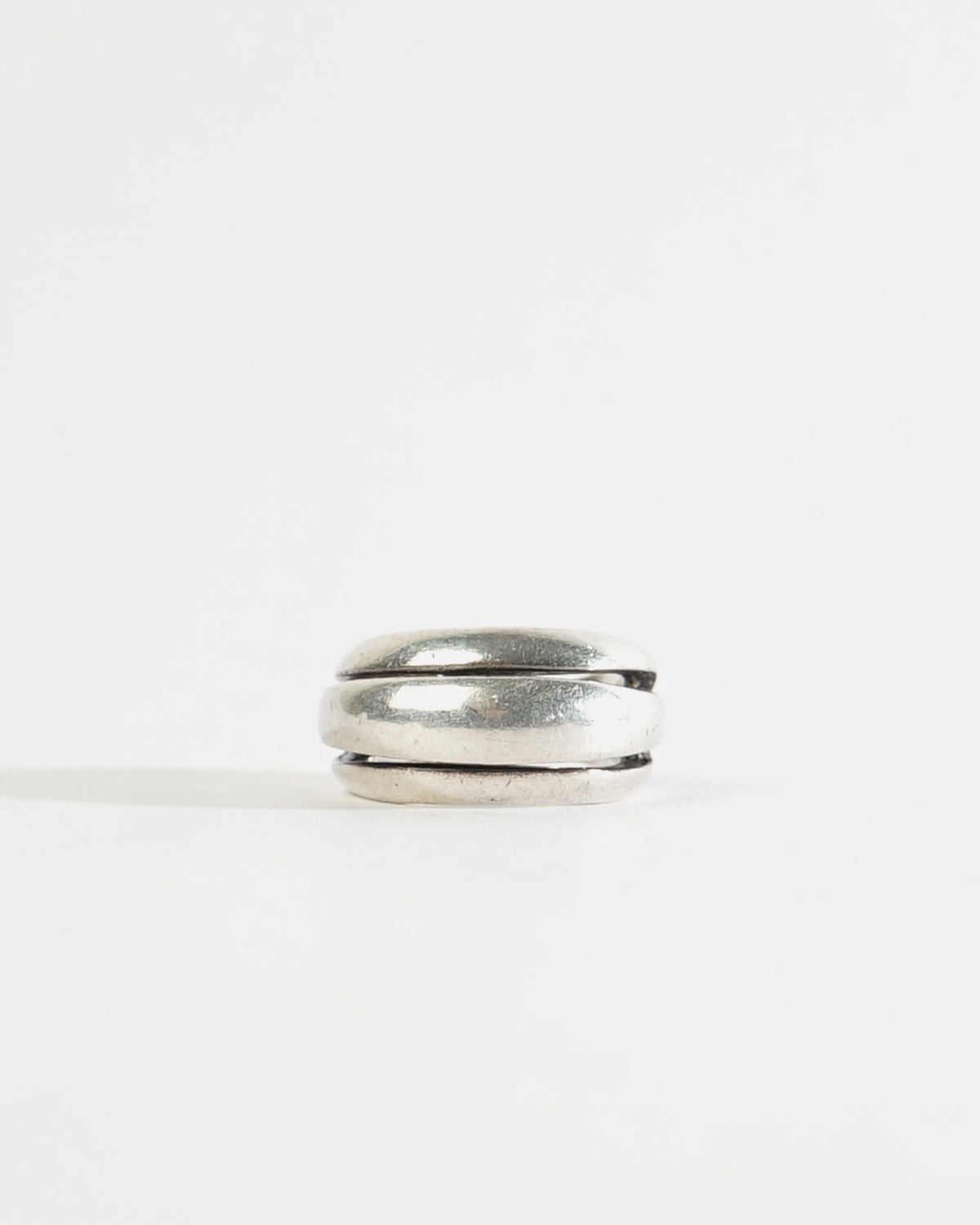 Silver Ring  / size: 6