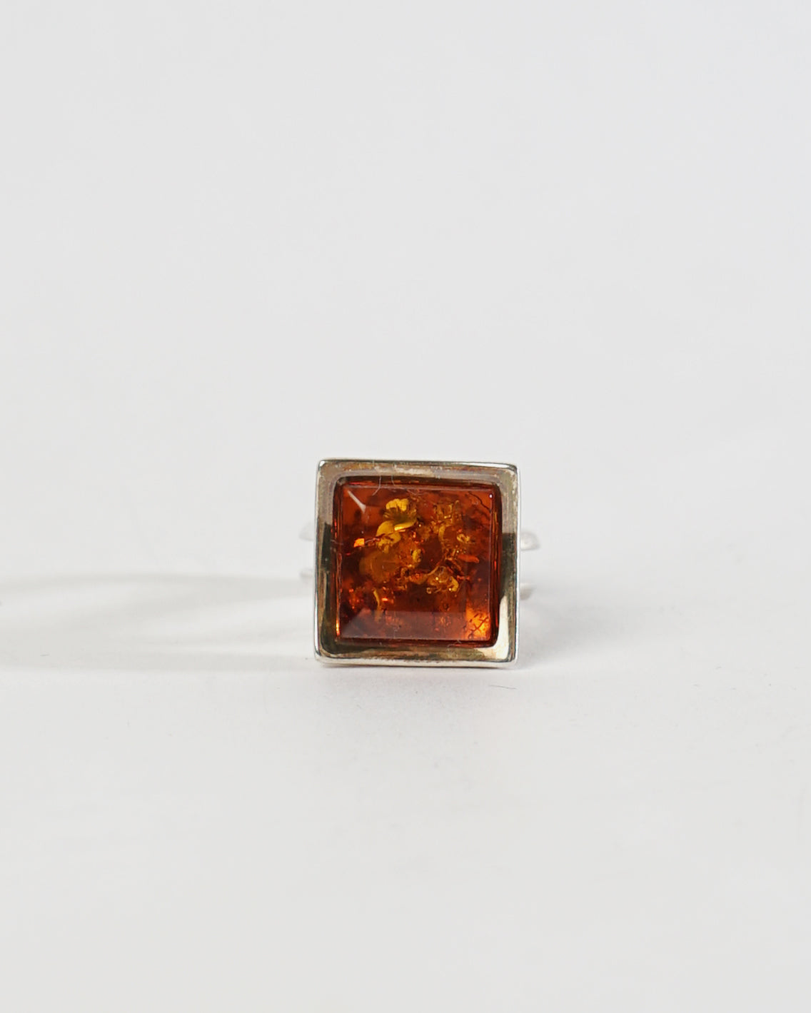 Silver Ring w/ Amber / size: 8.5