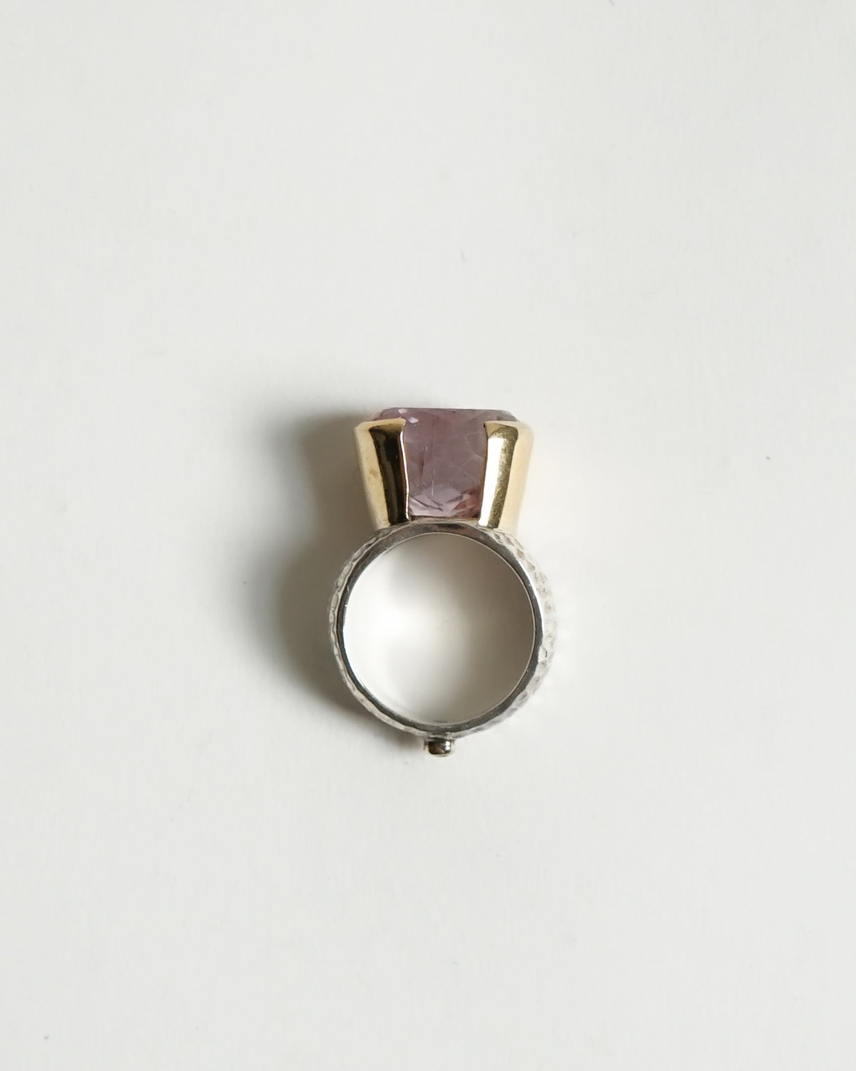 Silver x 18k Ring w/ Amethyst & Saphire / size: 7.5