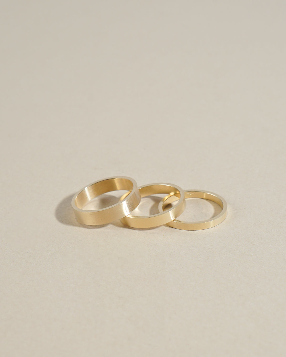 14k Gold Band Ring /4mm