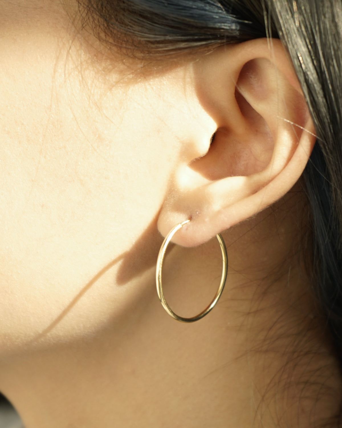 14k Gold Skinny Hoop Earrings