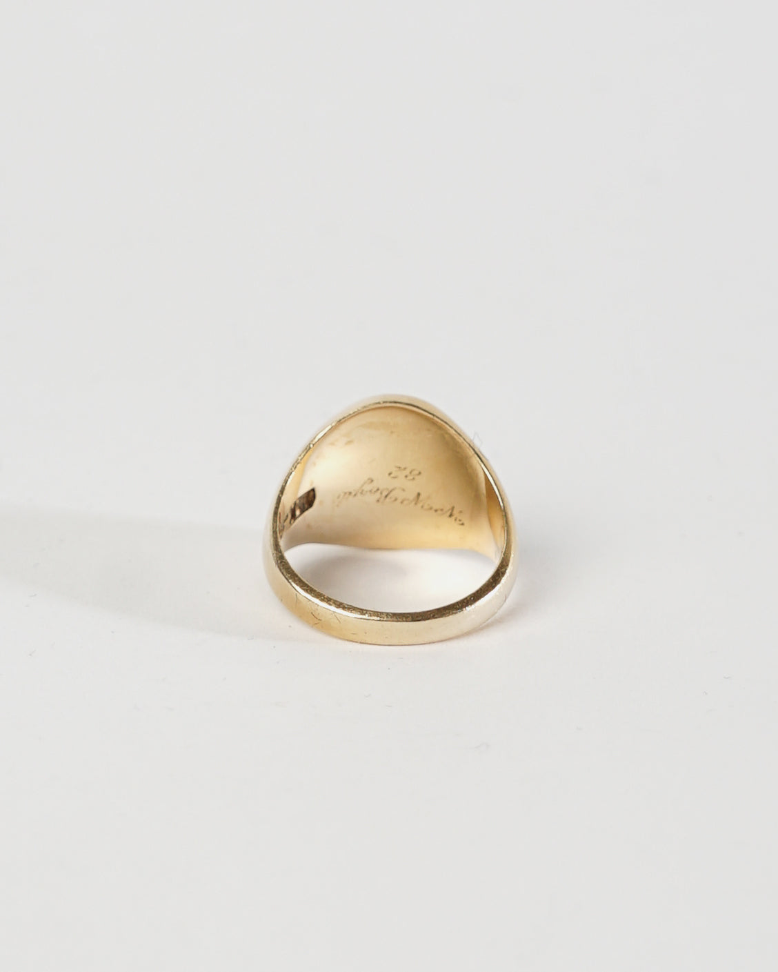 14k Gold Seal Ring / size: 9.5