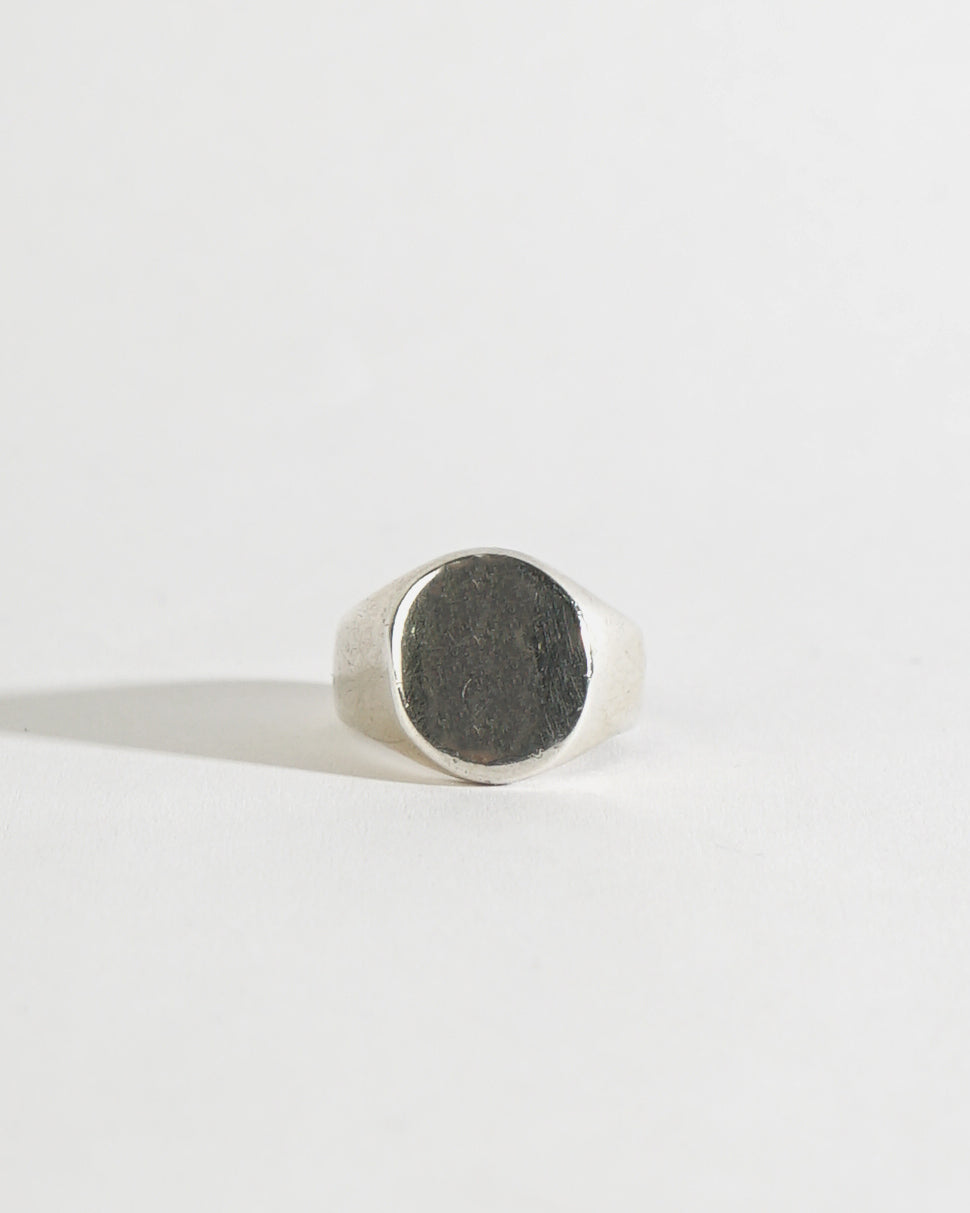 Silver Signet Ring / size: 9