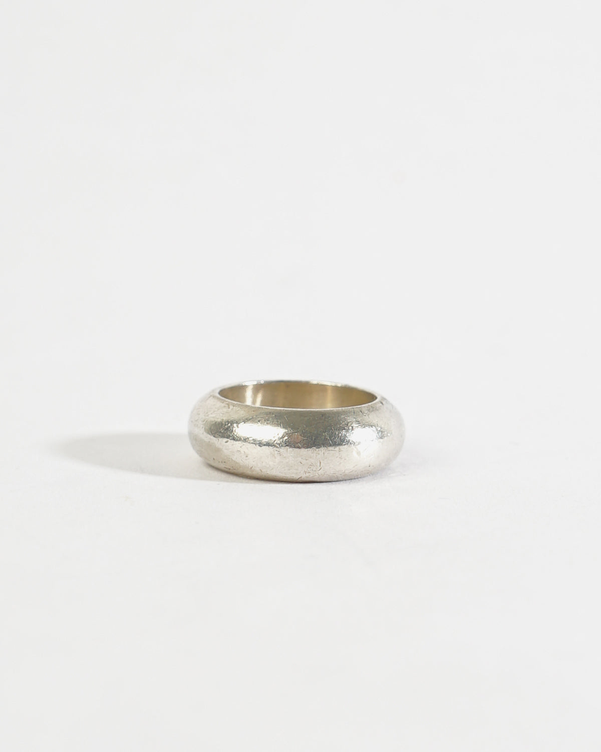 Silver Band Ring / size: 8.5